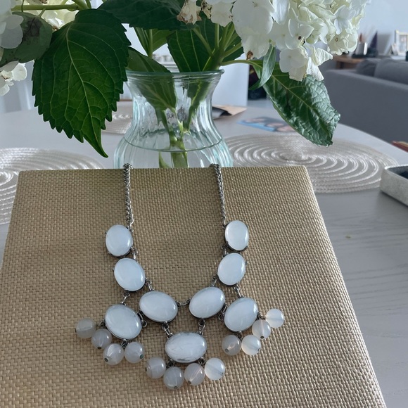 Light blue bauble necklace - Picture 3 of 3